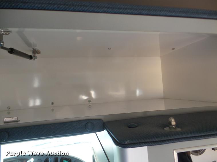 image for item DB5415 2000 Ford Econoline ambulance