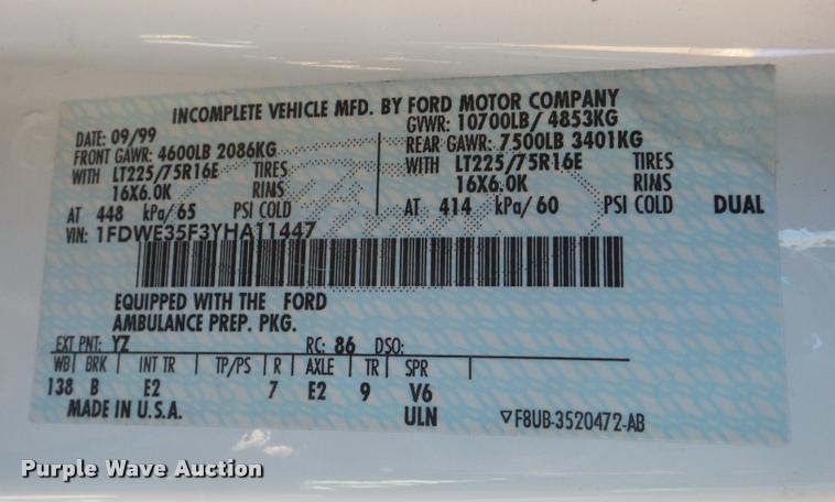 image for item DB5415 2000 Ford Econoline ambulance