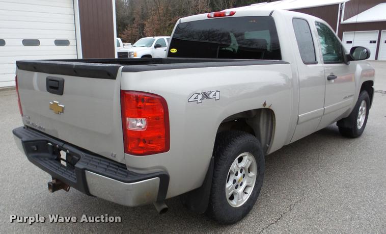 image for item DB5439 2008 Chevrolet Silverado 1500 Ext. Cab pickup truck