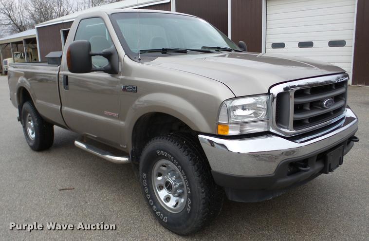image for item DB5441 2004 Ford F250 Super Duty XLT pickup truck