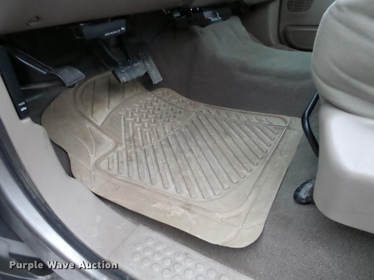 image for item DB5441 2004 Ford F250 Super Duty XLT pickup truck