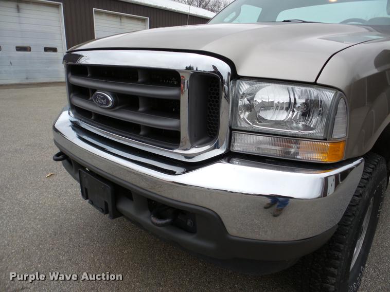 image for item DB5441 2004 Ford F250 Super Duty XLT pickup truck