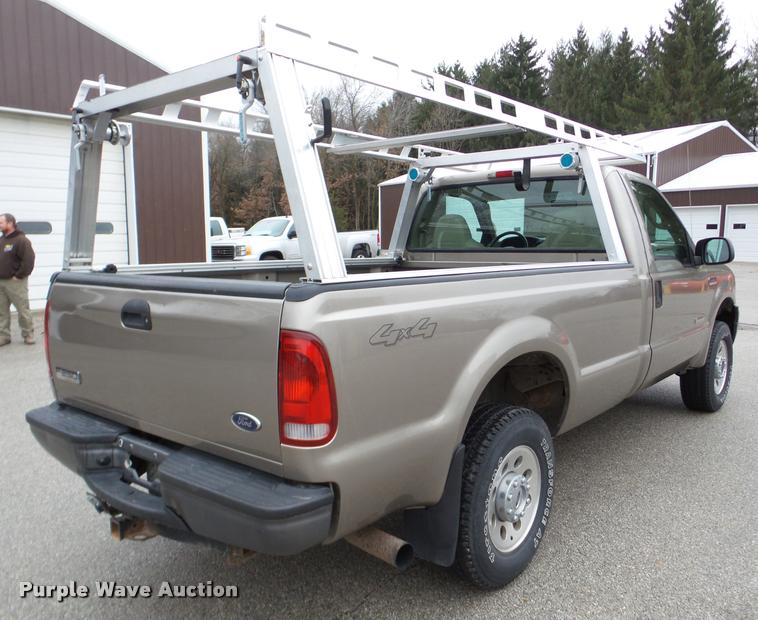 image for item DB5442 2005 Ford F250 Super Duty XL pickup truck