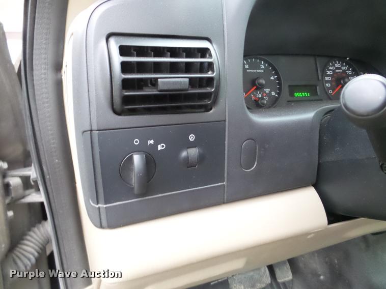 image for item DB5442 2005 Ford F250 Super Duty XL pickup truck