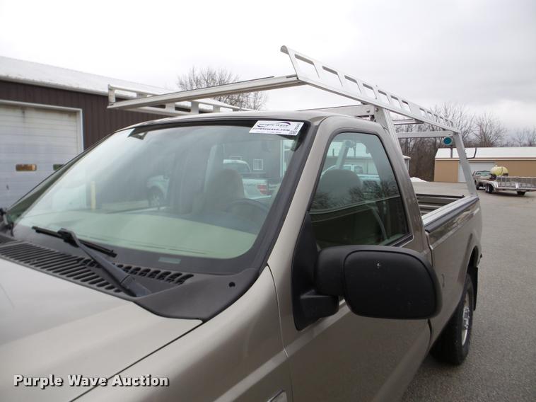 image for item DB5442 2005 Ford F250 Super Duty XL pickup truck