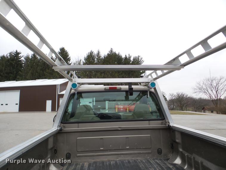 image for item DB5442 2005 Ford F250 Super Duty XL pickup truck