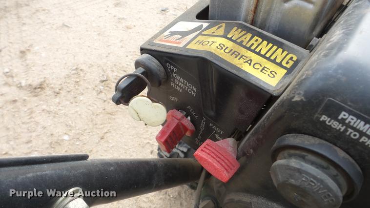 image for item DF9235 John Deere TRS26 snow blower