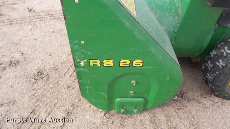 image for item DF9235 John Deere TRS26 snow blower