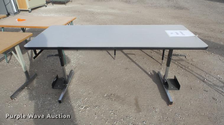 image for item DF9237 (8) tables