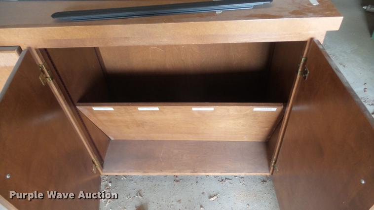 image for item DF9238 Office furniture