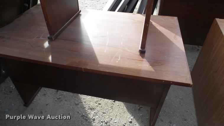 image for item DF9238 Office furniture