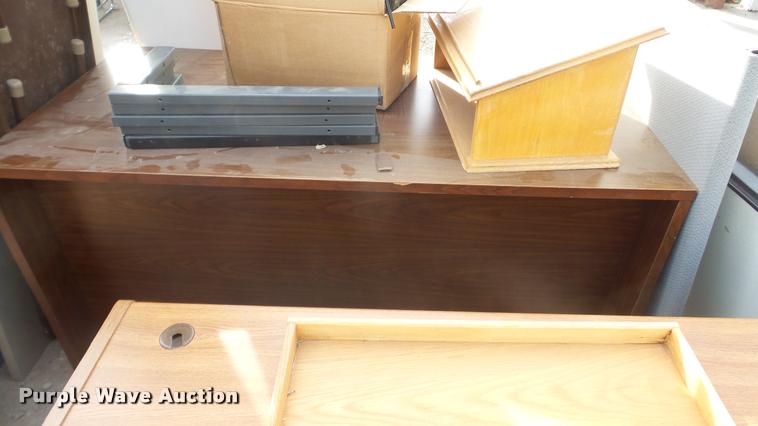 image for item DF9238 Office furniture