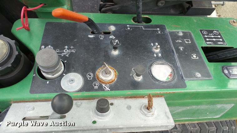 image for item DF9247 John Deere F932 lawn mower