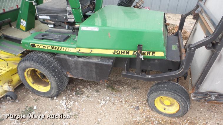 image for item DF9247 John Deere F932 lawn mower