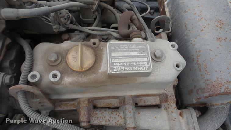 image for item DF9247 John Deere F932 lawn mower