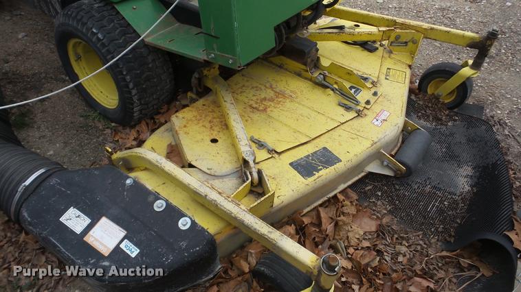 image for item DF9247 John Deere F932 lawn mower