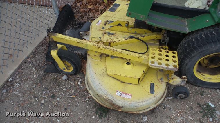 image for item DF9247 John Deere F932 lawn mower