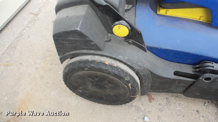 image for item DF9249 Windsor Radius 280 sweeper