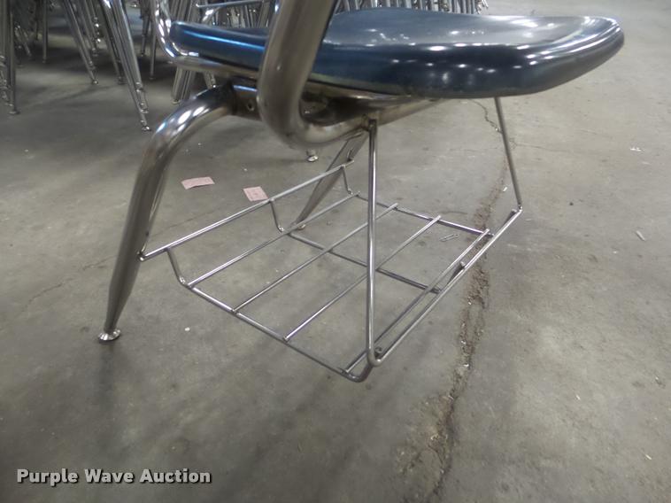 image for item DG9380 Approximately 225 school desk/chair combinations