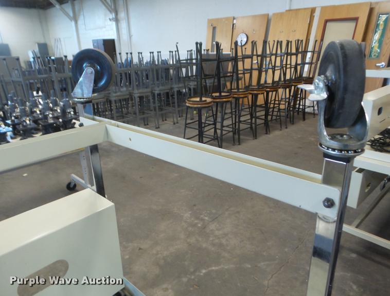 image for item DG9384 Approximately 8 tables