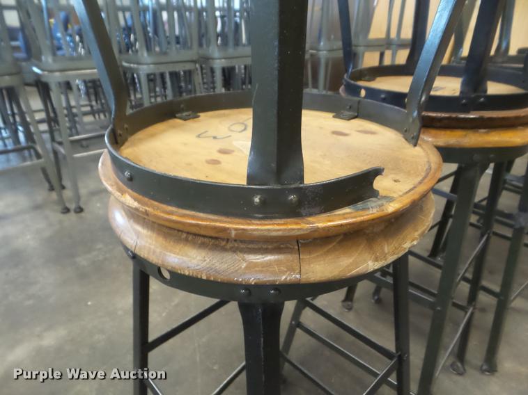 image for item DG9386 Approximately 90 stools