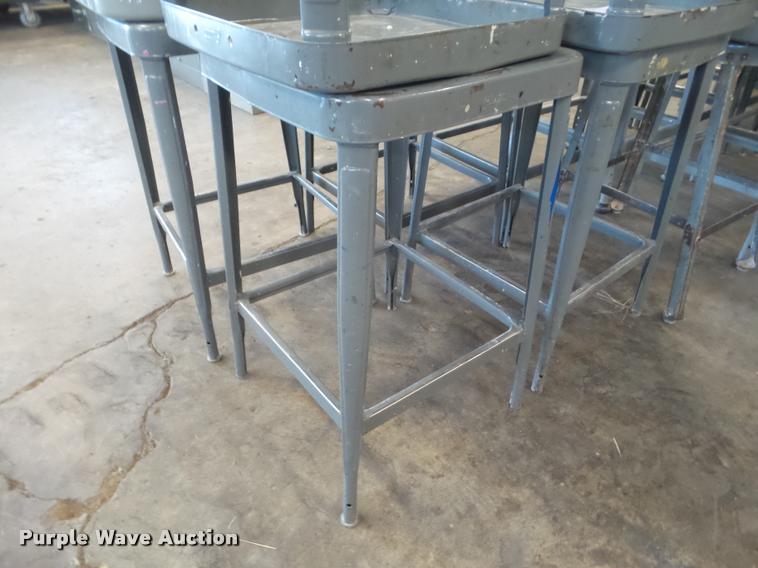 image for item DG9386 Approximately 90 stools