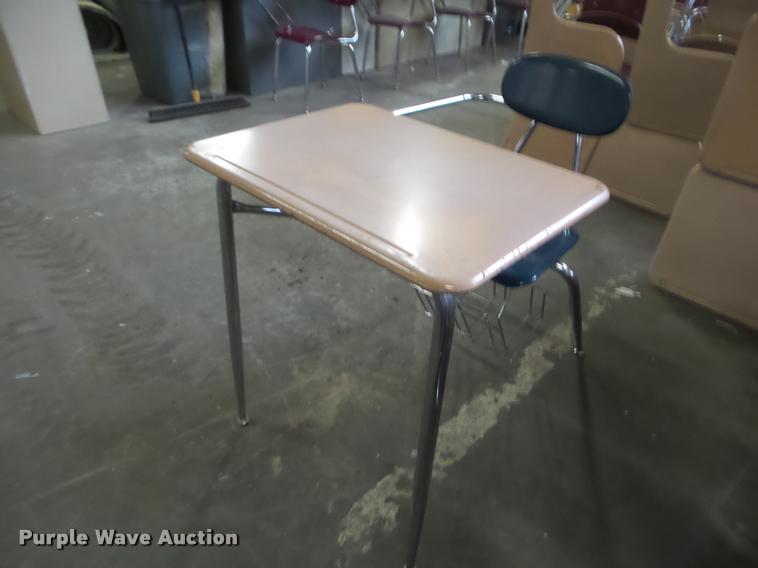 image for item DG9398 Approximately 120 school desk/chair combinations