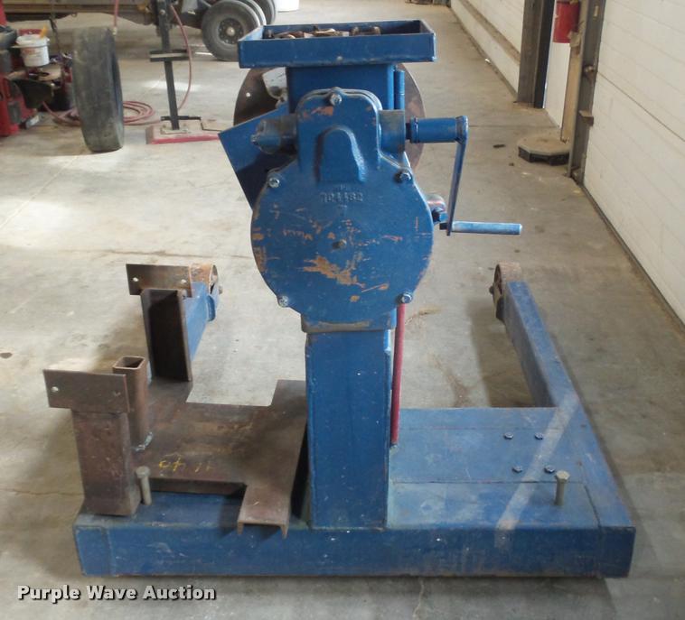 image for item DI9566 Engine stand