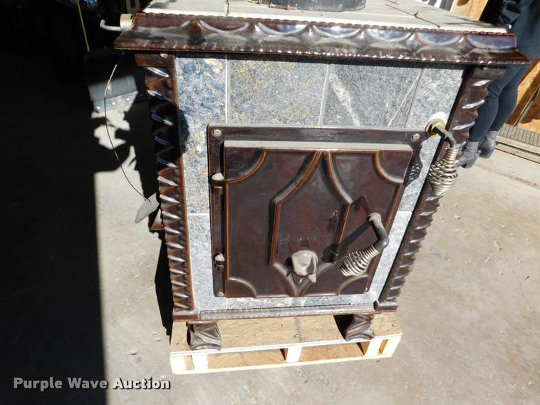 image for item DI9574 Hearthstone wood burning stove