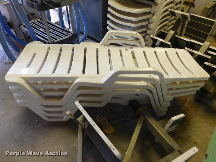 image for item DI9575 Pool supplies