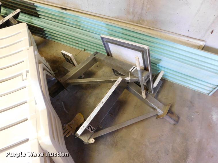 image for item DI9575 Pool supplies