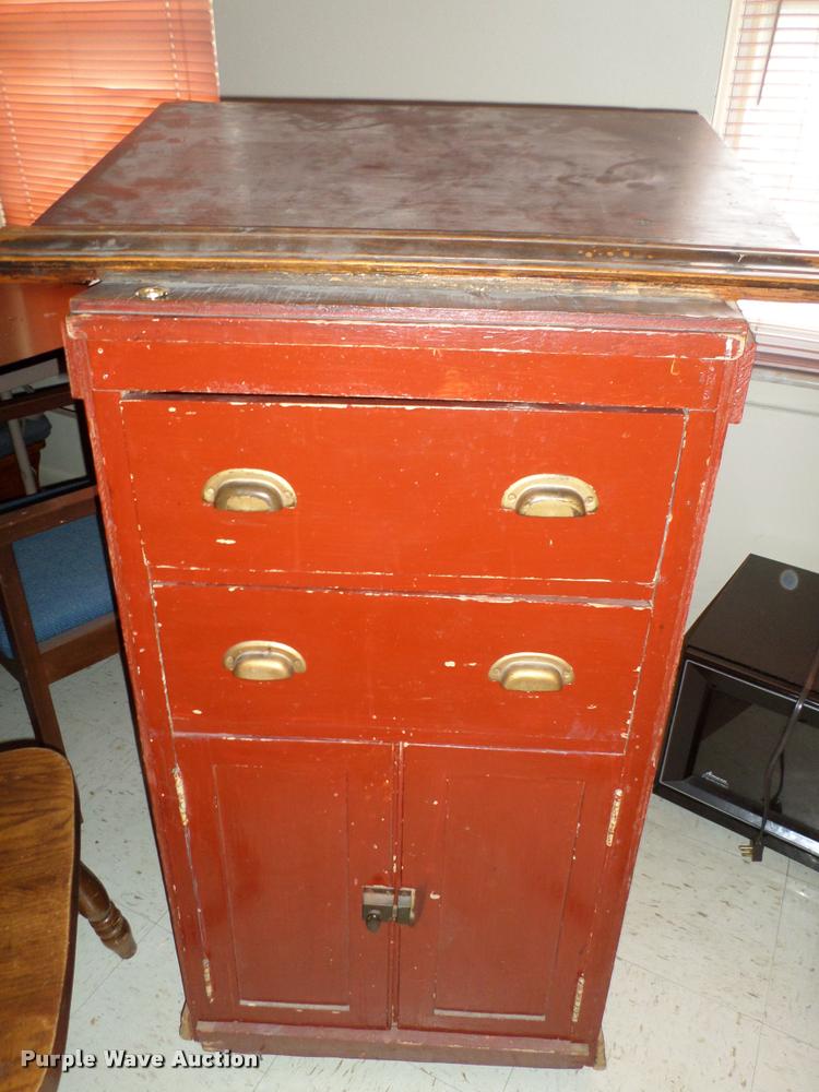 image for item F1133 Furniture