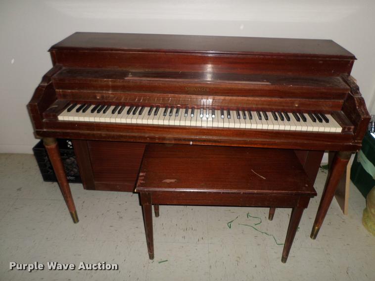 image for item F1133 Furniture