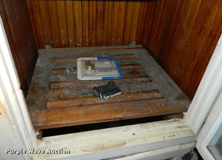 image for item J5023 Eight door cabinet