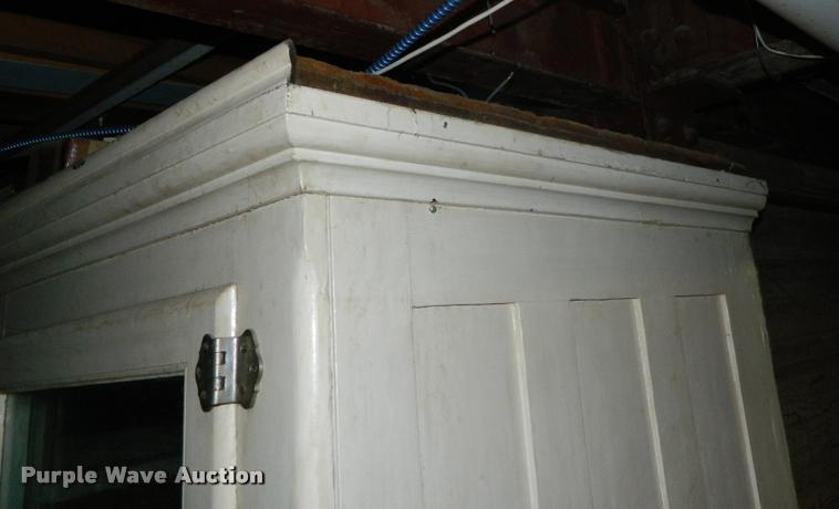 image for item J5023 Eight door cabinet