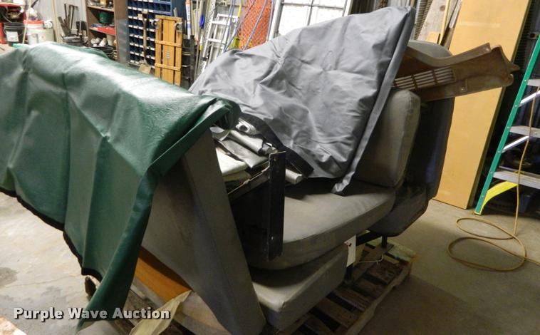 image for item J8799 Automotive accessories