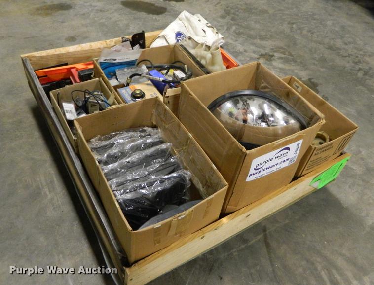 image for item J8800 Ford bus parts