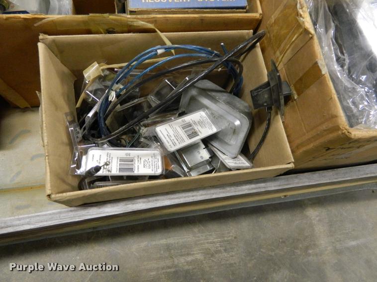 image for item J8800 Ford bus parts