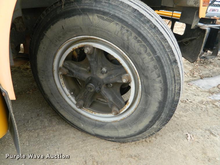 image for item J8801 1998 International 3800 Am Tran school bus