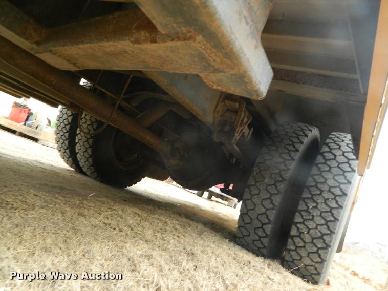 image for item J8801 1998 International 3800 Am Tran school bus