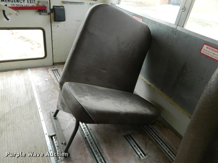 image for item J8801 1998 International 3800 Am Tran school bus