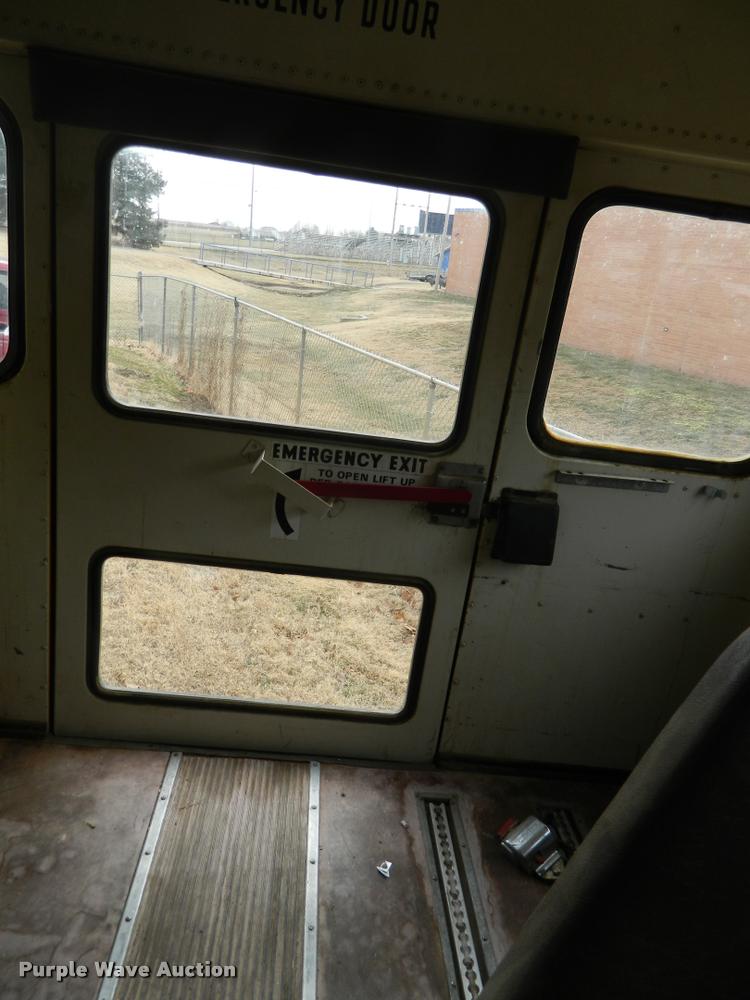 image for item J8801 1998 International 3800 Am Tran school bus