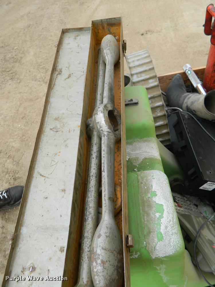 image for item J8802 Tools