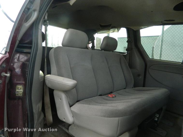 image for item J8812 2003 Dodge Grand Caravan van