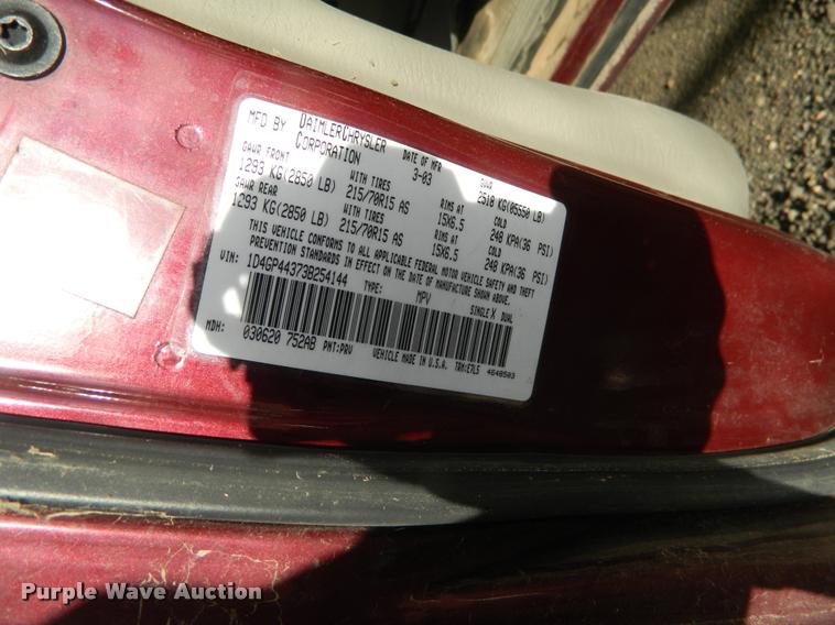 image for item J8812 2003 Dodge Grand Caravan van