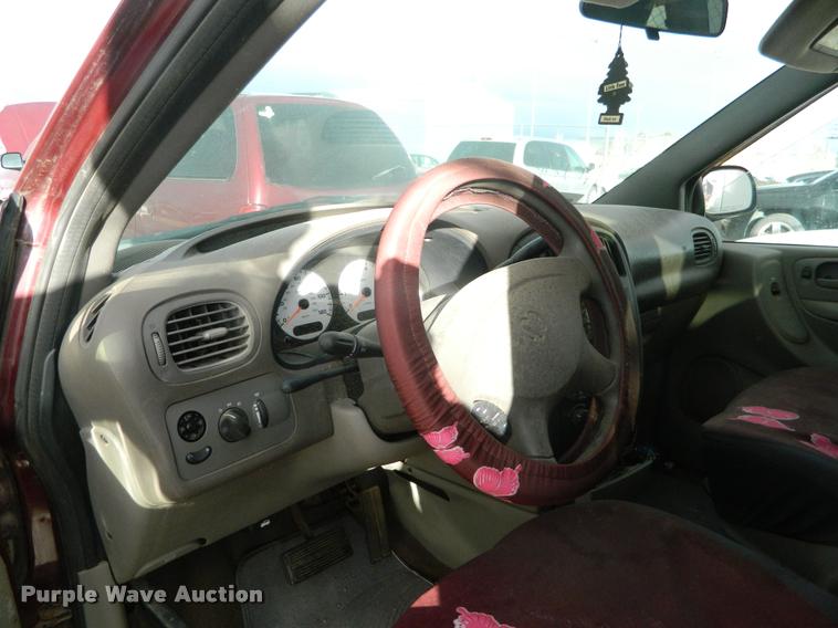 image for item J8812 2003 Dodge Grand Caravan van