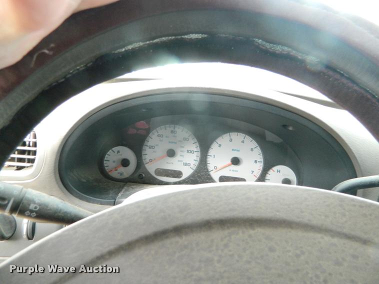 image for item J8812 2003 Dodge Grand Caravan van