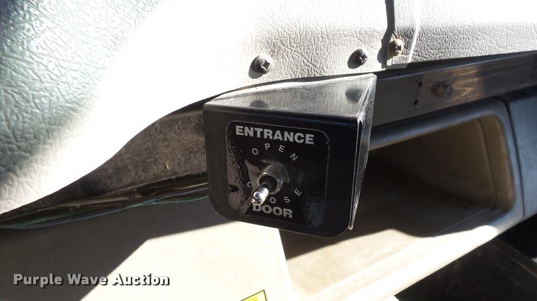 image for item K8045 2005 Freightliner FS65 Thomas school bus