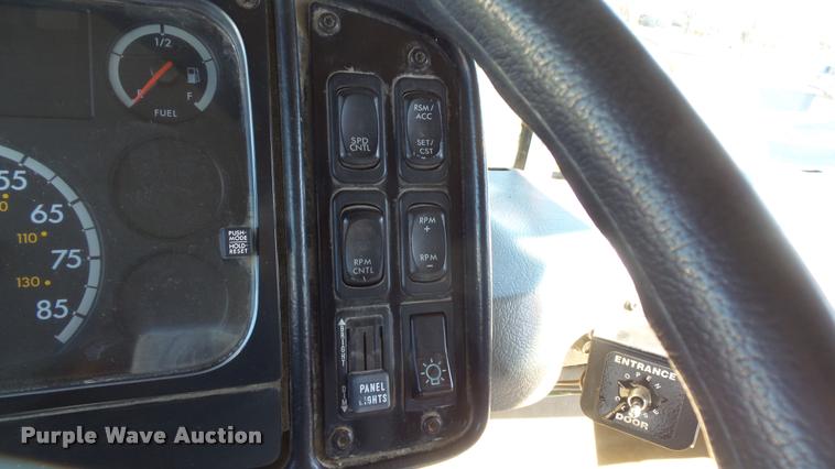 image for item K8045 2005 Freightliner FS65 Thomas school bus