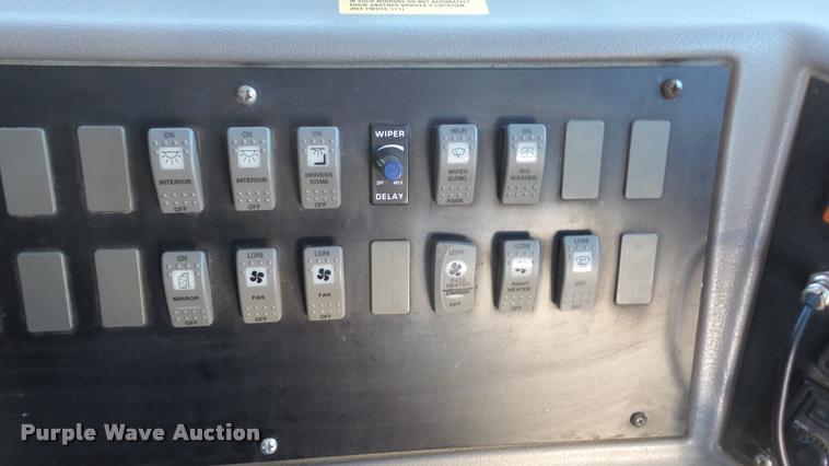 image for item K8045 2005 Freightliner FS65 Thomas school bus